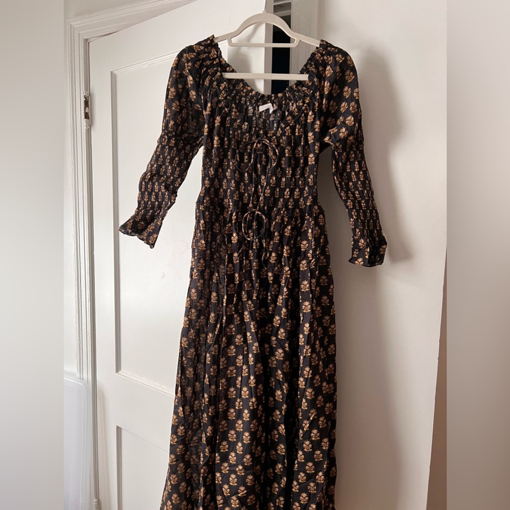 Doen Kaira dress in noir meadowsweet M